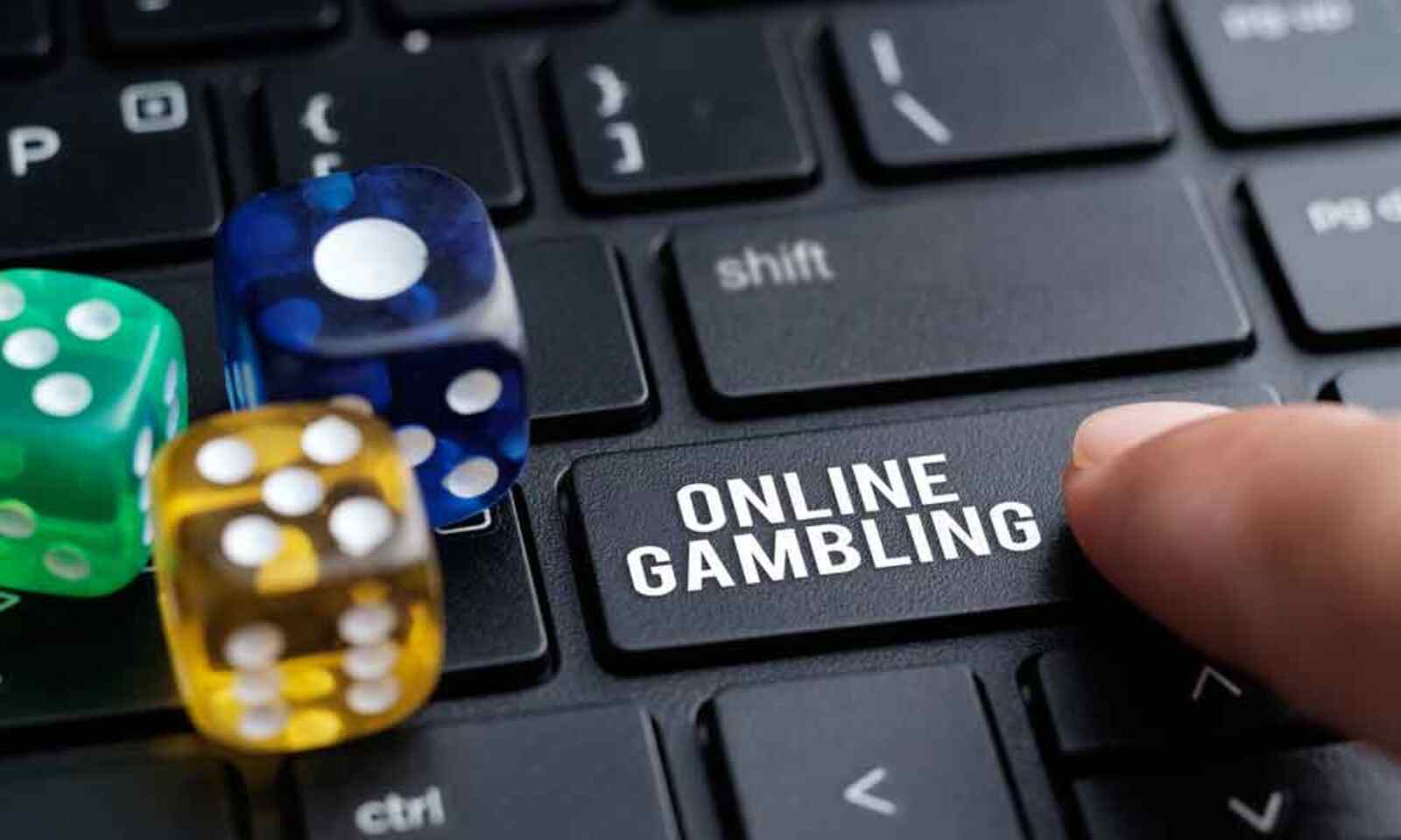 Beware of Swindle Internet sites When Gambling Online: The way to Area and get away from Them