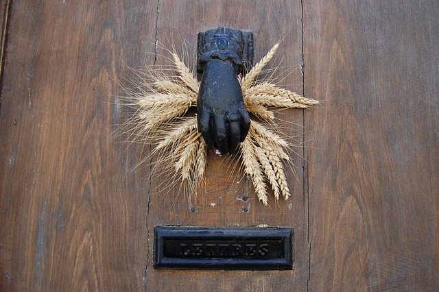 The benefits of having a pocket door